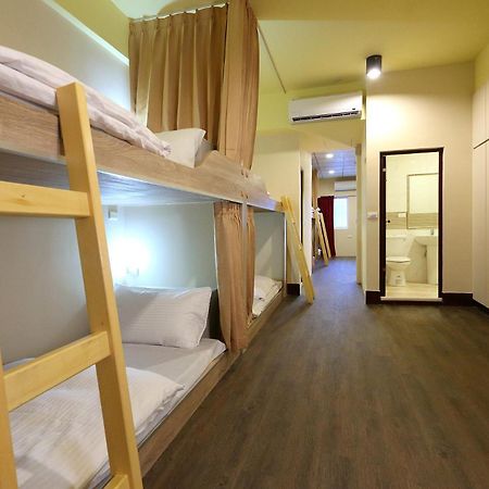 角舍背包客棧 -近火車站 Hostel Hualien City Exterior foto